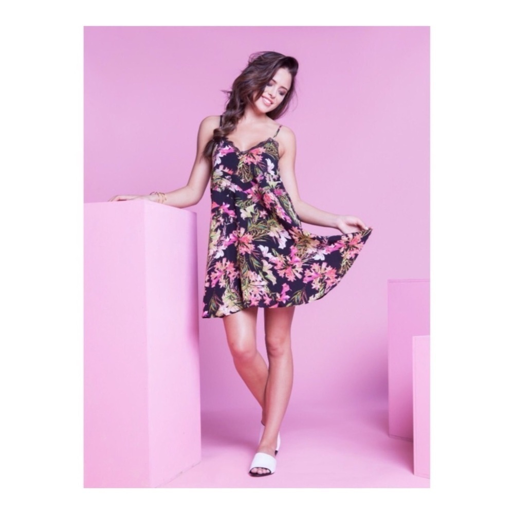 Lovers + Friends | Flirty Fairy Babydoll Mini Dress Tropical Floral | M